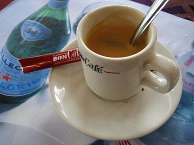 http://justinsomnia.org/images/arles-french-cafe-aka-espresso.jpg