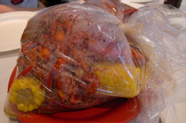 The crawfish boiled in a bag