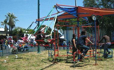 Maker Faire 2007: Parent-powered carnival swings