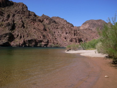 At the edge of the Colorado River, downstream from Hoover Dam