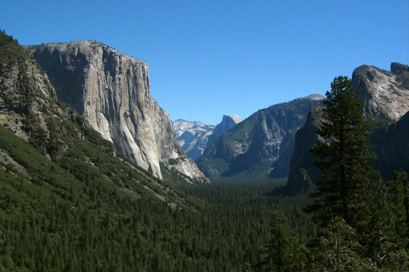 Yosemite Valley from the tunnel view, looking towards Half Dome