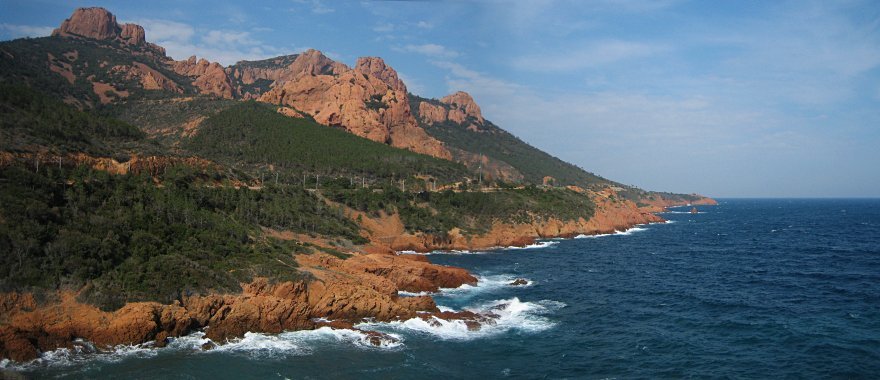 Cote d'Azur red rocks, blue sea panorama