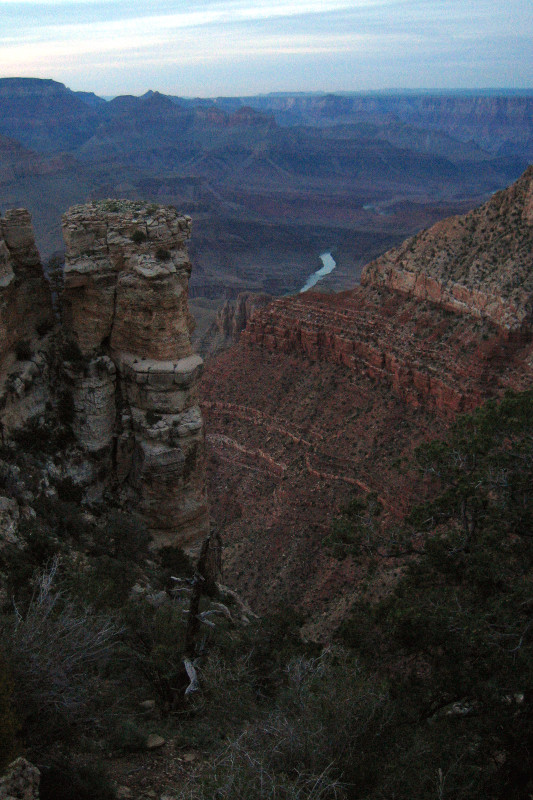 first sight of the grand canyon at dusk