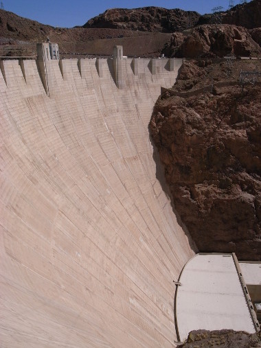 Hoover Dam, vertical