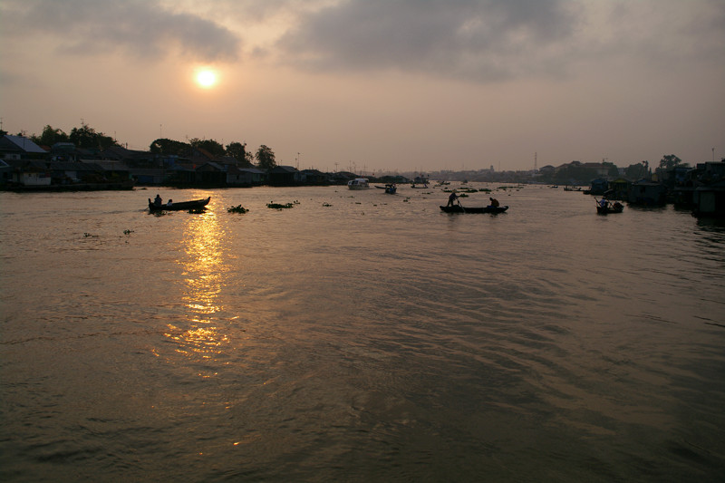 Sunrise over the Mekong River in Châu Đốc, on the fast boat to Phnom Penh