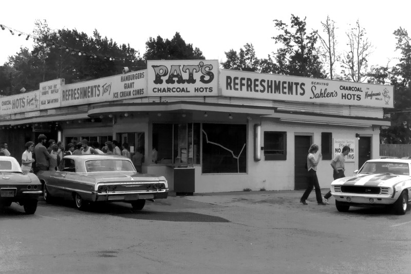 Pat's Hot Dogs at Sheridan Drive and Parker in Tonawanda, NY on their last day in business in fall of 1984 © William Dick
