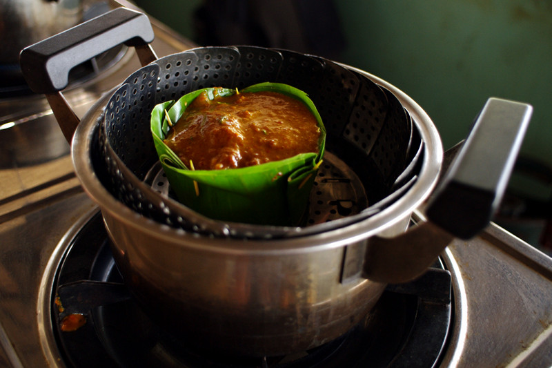 Amok with fish before steaming