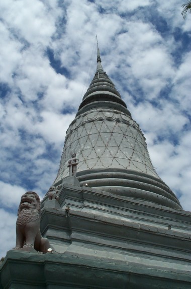 wat phnom: 'phnom' means 'hill' in khmer, so this is the temple on the hill.