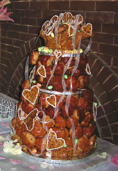 traditional French wedding cake, the pièce montée