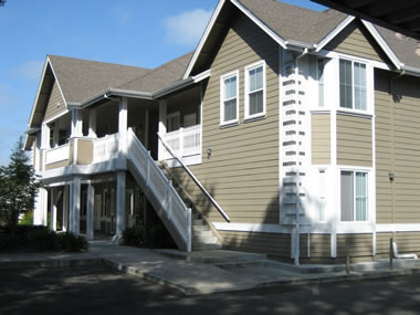 apartment building in santa rosa